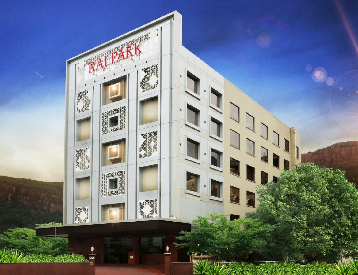 Raj Park- Hill View Ξενοδοχείο Τιρουπάτι Εξωτερικό φωτογραφία
